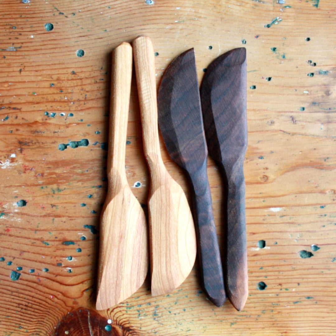 https://localwe.com/cdn/shop/products/handmade_wood_small_baking_spatula_2.jpg?v=1634156275&width=1445