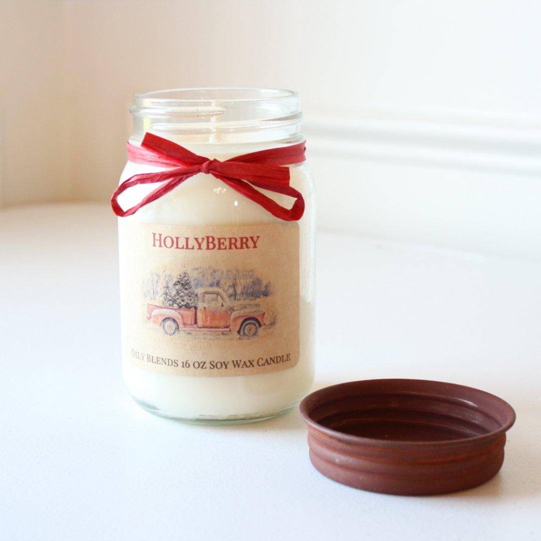 Hollyberry - Cotton Wick Soy Candle - Made in the USA